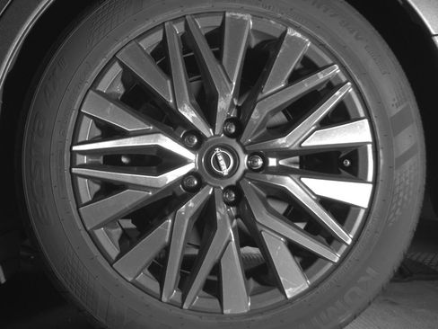 Used 2025 Nissan Altima 2.5 SV image 14