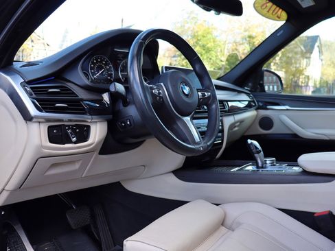 Used 2018 BMW X5 xDrive40e image 10