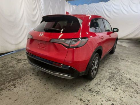 Certified 2024 Honda HR-V EX-L image 6
