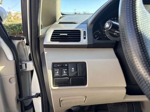 Used 2016 Honda Odyssey EX image 24