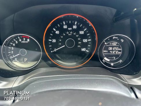 Used 2016 Honda HR-V LX image 10