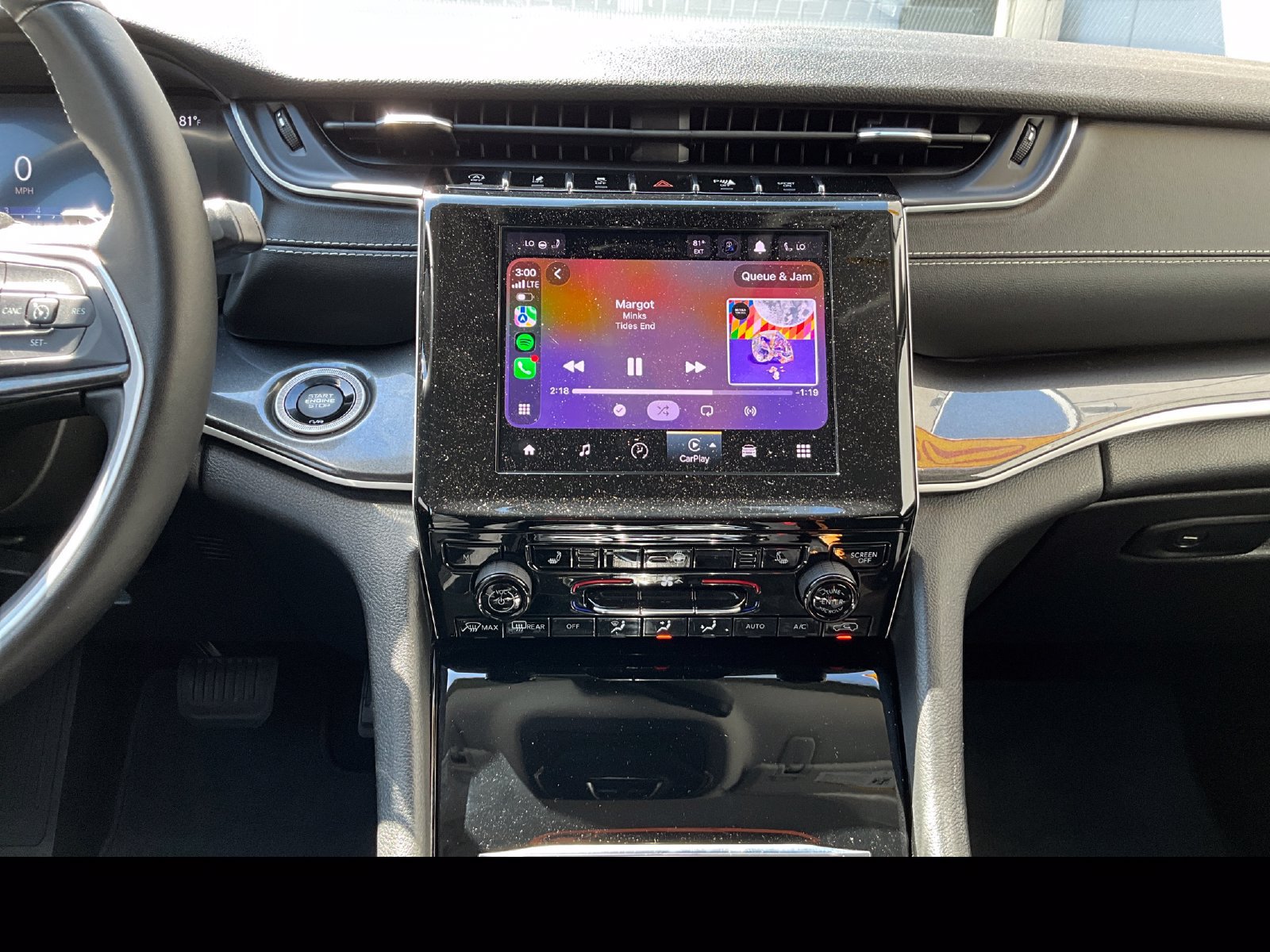 Used 2020 Jeep Grand Cherokee Altitude AWD/4WD image 14