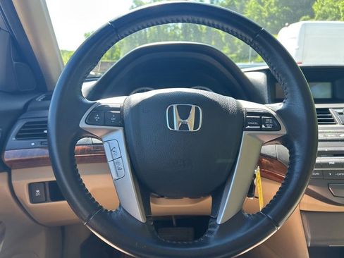 Used 2011 Honda Accord EX-L image 12