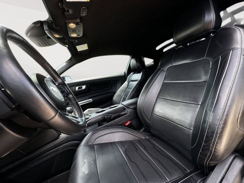 Used 2022 Ford Mustang GT Premium w/ Equipment Group 401A RWD image 9