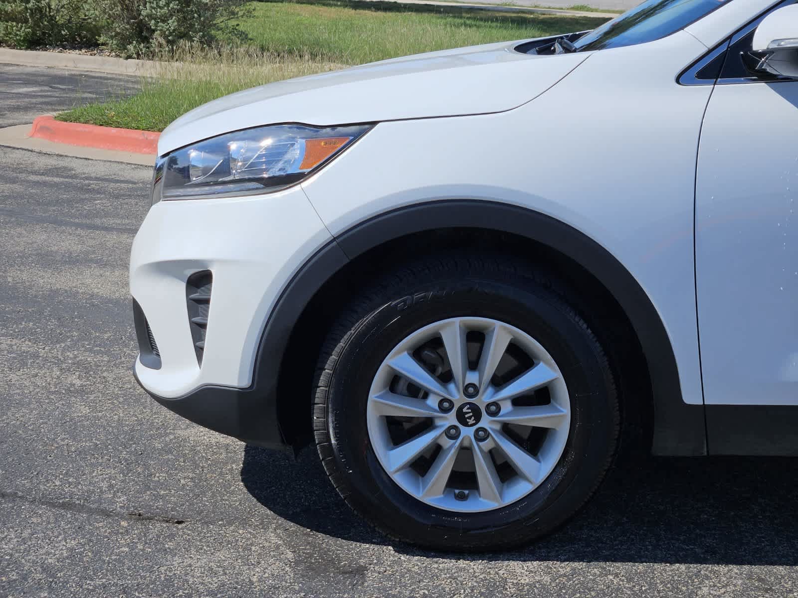 Used 2020 Kia Sorento FWD V6 image 8