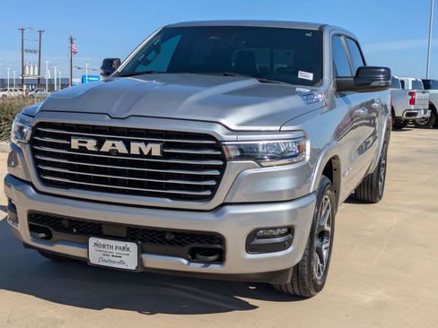 Used 2025 RAM 1500 Laramie w/ Laramie Southwest Edition image 7