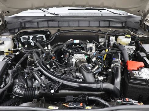 Used 2025 Ford Bronco Badlands image 29