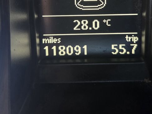 Used 2012 Volkswagen Golf 2-Door FWD image 12