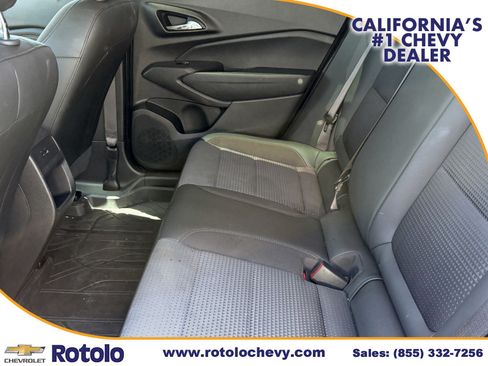 Used 2025 Chevrolet Trax LT w/ LT Convenience Package FWD image 13