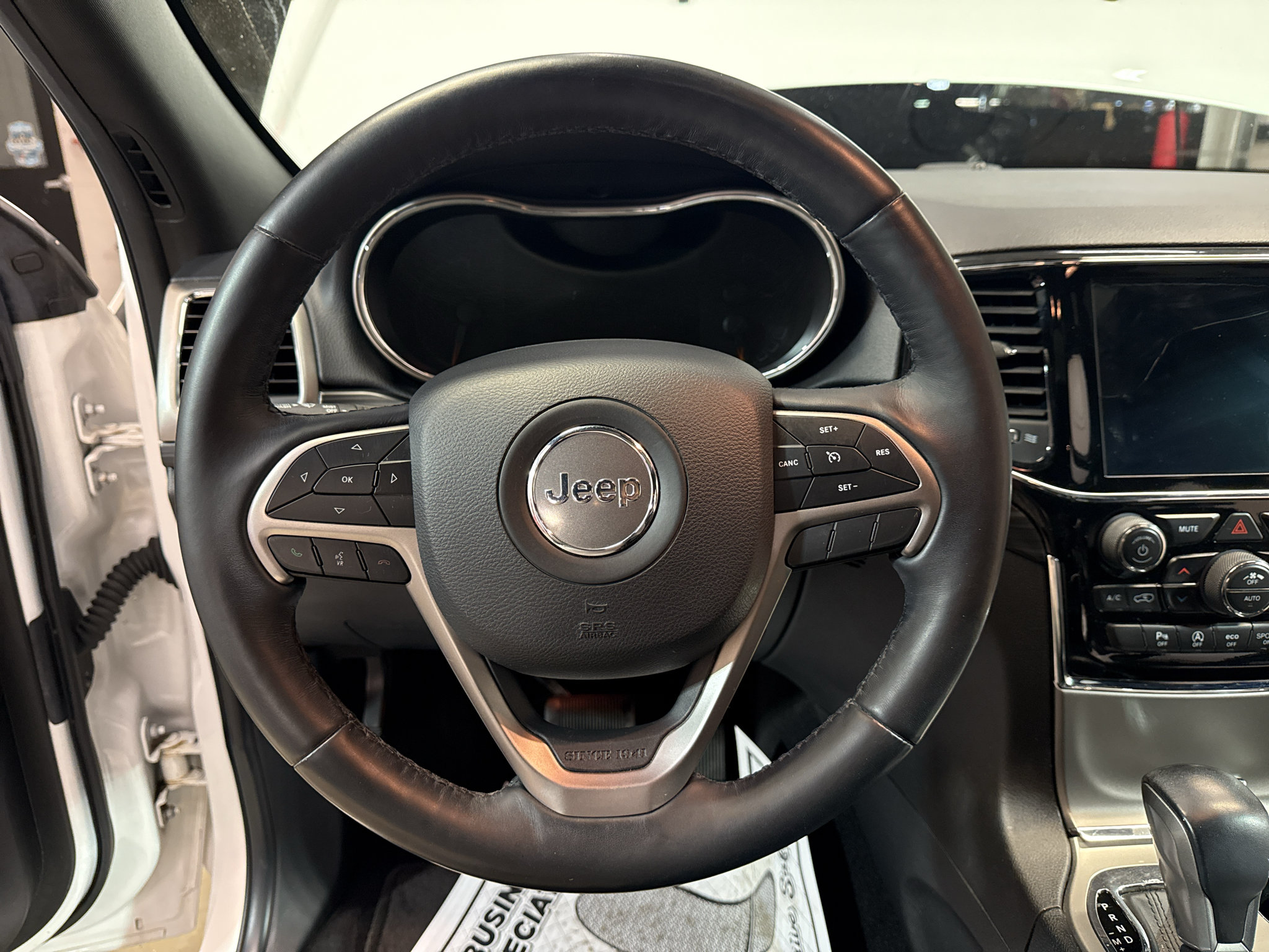 Used 2019 Jeep Grand Cherokee Altitude AWD/4WD image 18