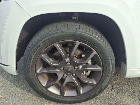 Used 2021 Jeep Grand Cherokee High Altitude image 12