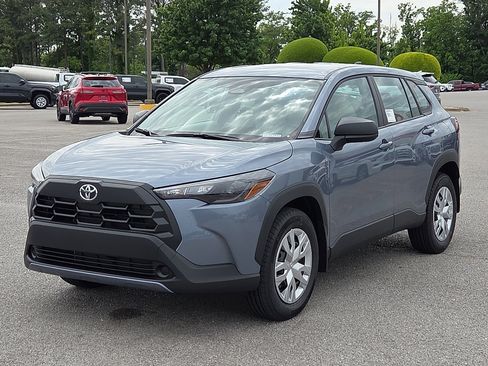 New 2026 Toyota Corolla Cross L FWD image 2