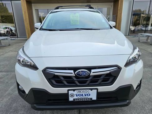 Used 2021 Subaru Crosstrek 2.0i Premium w/ Popular Package #2 AWD/4WD image 2