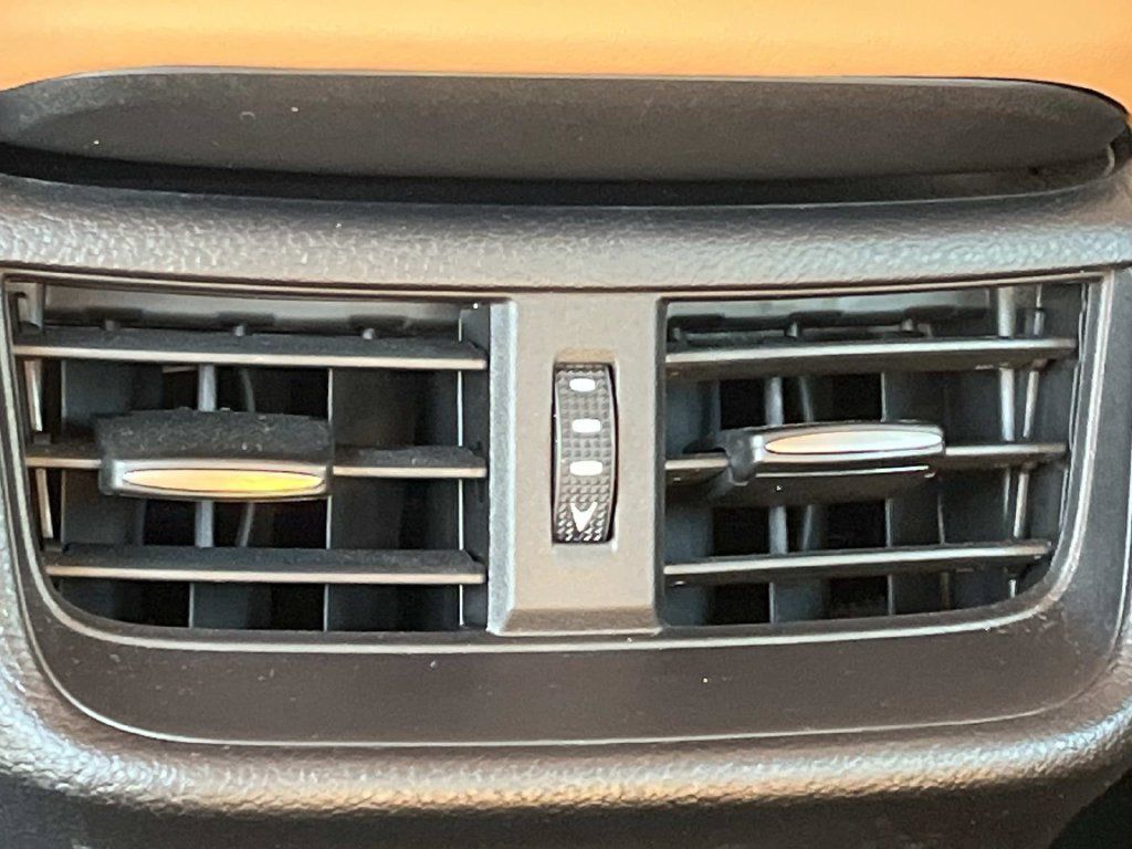 Used 2023 Lexus ES 350 w/ Premium Package FWD image 18