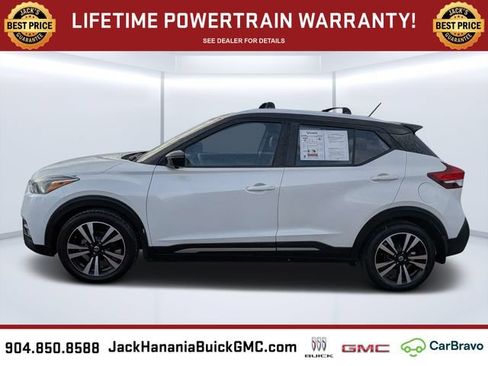 Used 2020 Nissan Kicks SR w/ SR Premium Package FWD image 6
