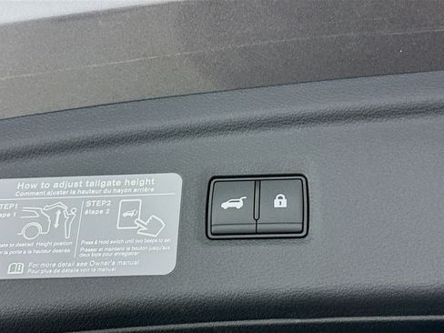 Used 2024 INFINITI QX50 Sport image 32