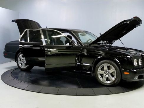 Used 2006 Bentley Arnage T image 16