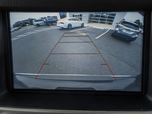 Used 2018 GMC Yukon Denali image 43