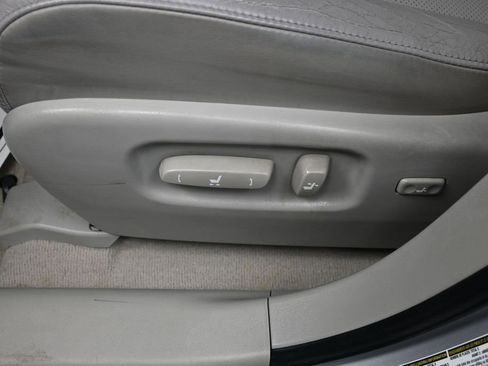 Used 2011 Lexus RX 350 AWD w/ Premium Pkg image 12