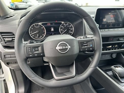 Used 2026 Nissan Rogue SV w/ Cold Weather Package AWD/4WD image 13