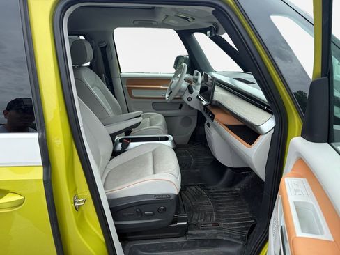 Used 2025 Volkswagen ID. Buzz 1st Edition AWD/4WD image 26