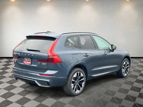 New 2026 Volvo XC60 B5 Plus w/ Climate Package image 3