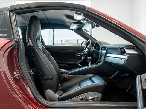 Used 2018 Porsche 911 Targa 4S AWD/4WD image 23