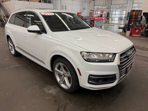 Used 2019 Audi Q7 3.0T Prestige w/ Prestige Package image 1