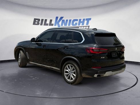 Used 2023 BMW X5 xDrive40i w/ Premium Package AWD/4WD image 3