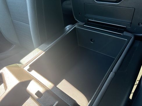 Used 2023 Chevrolet Silverado 1500 Custom image 42