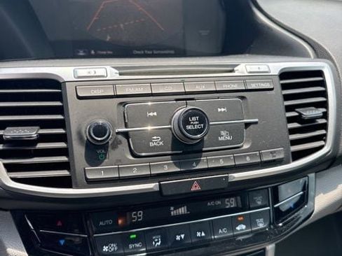 Used 2017 Honda Accord LX image 3