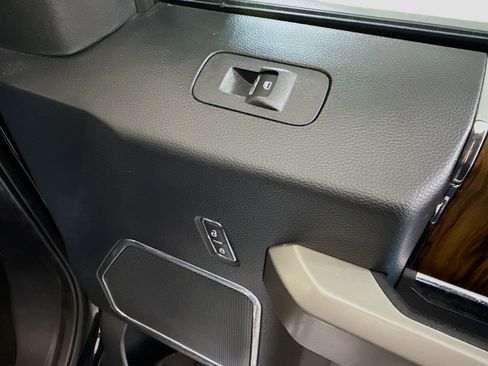 Used 2020 Ford F150 Lariat w/ Equipment Group 502A Luxury image 31