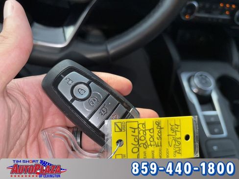Used 2022 Ford Escape SEL image 50
