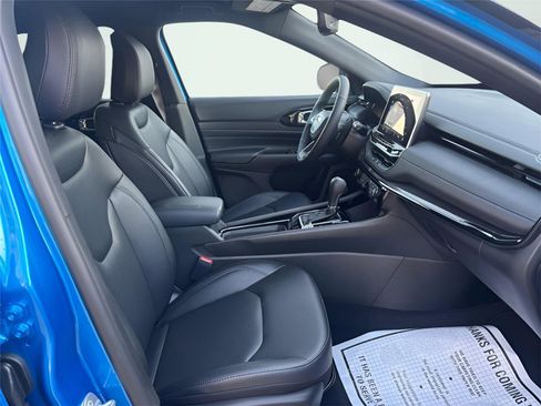 New 2026 Jeep Compass Limited AWD/4WD image 15