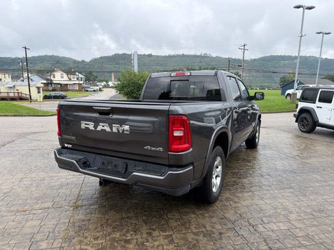 Used 2025 RAM 1500 Big Horn AWD/4WD image 8