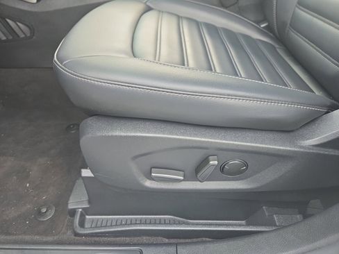 Certified 2024 Ford Edge SEL w/ Convenience Package image 12