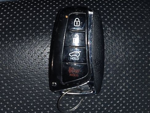 Used 2018 Hyundai Santa Fe Sport image 32