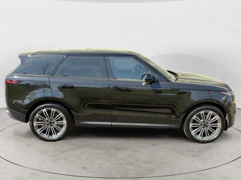 New 2026 Land Rover Range Rover Sport SE AWD/4WD image 3