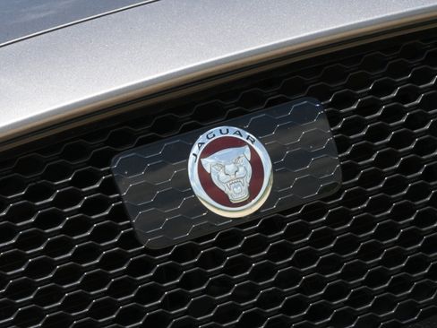 Used 2019 Jaguar F-PACE Prestige AWD/4WD image 31