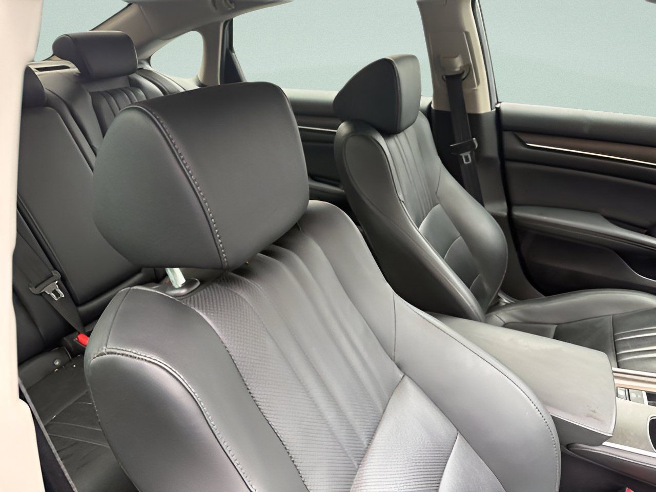 Used 2021 Honda Accord Touring image 8