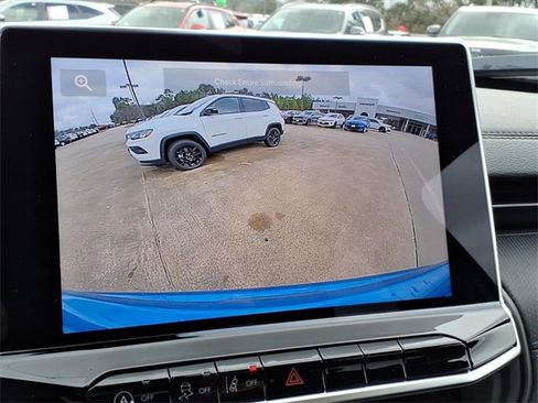 New 2026 Jeep Compass Latitude image 26