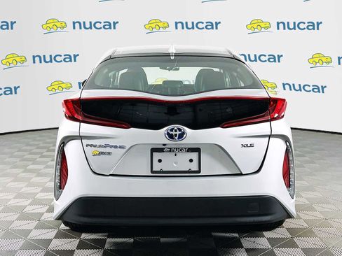 Used 2021 Toyota Prius Prime XLE image 6
