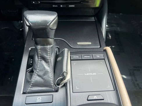 Used 2020 Lexus ES 350 w/ Premium Package FWD image 43