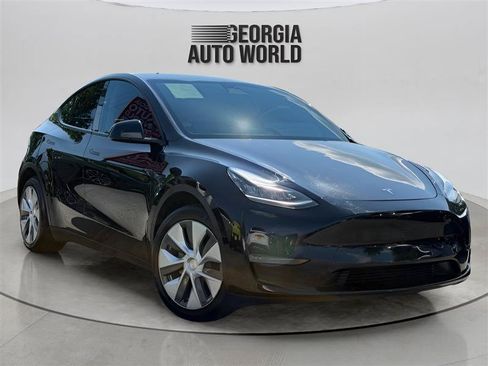 Used 2023 Tesla Model Y Long Range AWD/4WD image 11