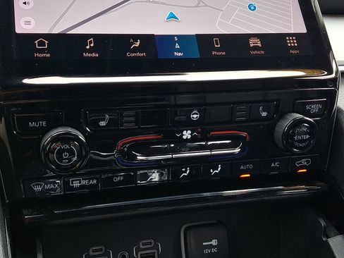 Certified 2023 Jeep Grand Cherokee Limited AWD/4WD image 15