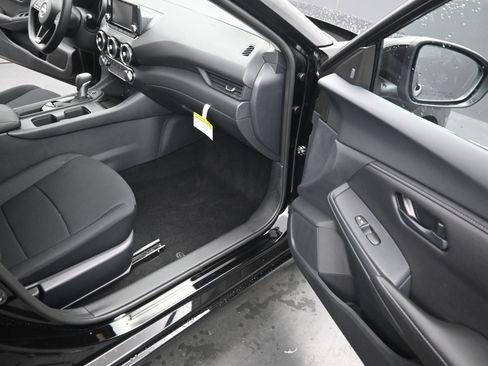 New 2025 Nissan Sentra S image 20