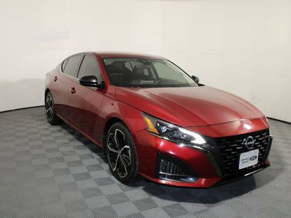 Used 2023 Nissan Altima 2.5 SR