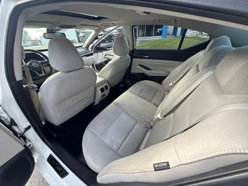 Used 2019 Nissan Altima 2.5 SV FWD image 29