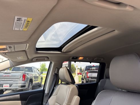 Used 2016 Honda Odyssey EX-L image 18