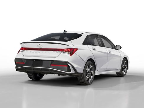 New 2025 Hyundai Elantra Sport image 2